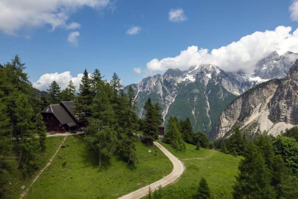 Vršič - Kranjska Gora - Soča Slowenien Sommerurlaub: Die ultimative Alpenflucht für alle Reisenden
